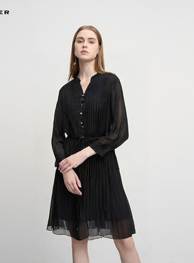 sdeer圣迪奥女装木耳边V领风琴褶收腰长款衬衫S242Z0503