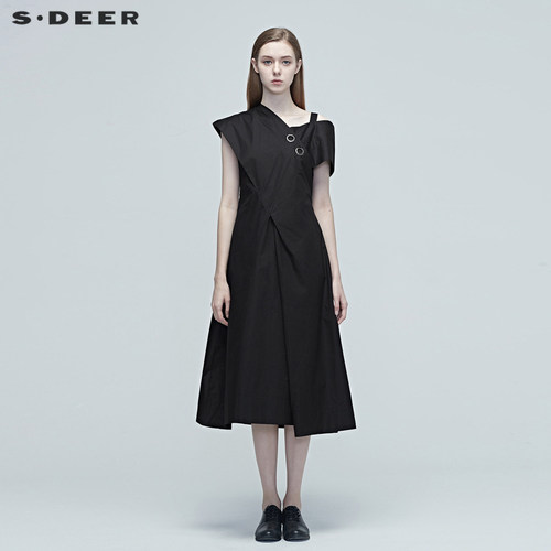 sdeer吊带圣迪奥小黑裙