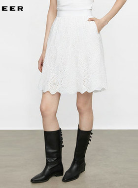 sdeer圣迪奥女装25年新品田园风松紧镂空绣花A字短裙S252Z1307