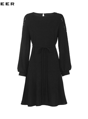 sdeer圣迪奥女装25年新品复古圆领镂空拼接收腰连衣裙S253Z1236