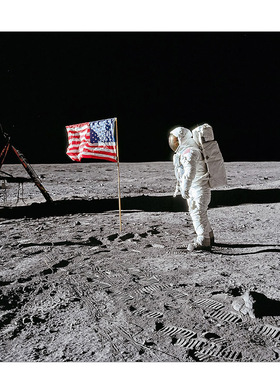 【预订】Buzz Aldrin [限量版挂画] 巴兹·奥尔德林 阿波罗11号《月球上的旗帜》进口原版图书[TASCHEN]包邮