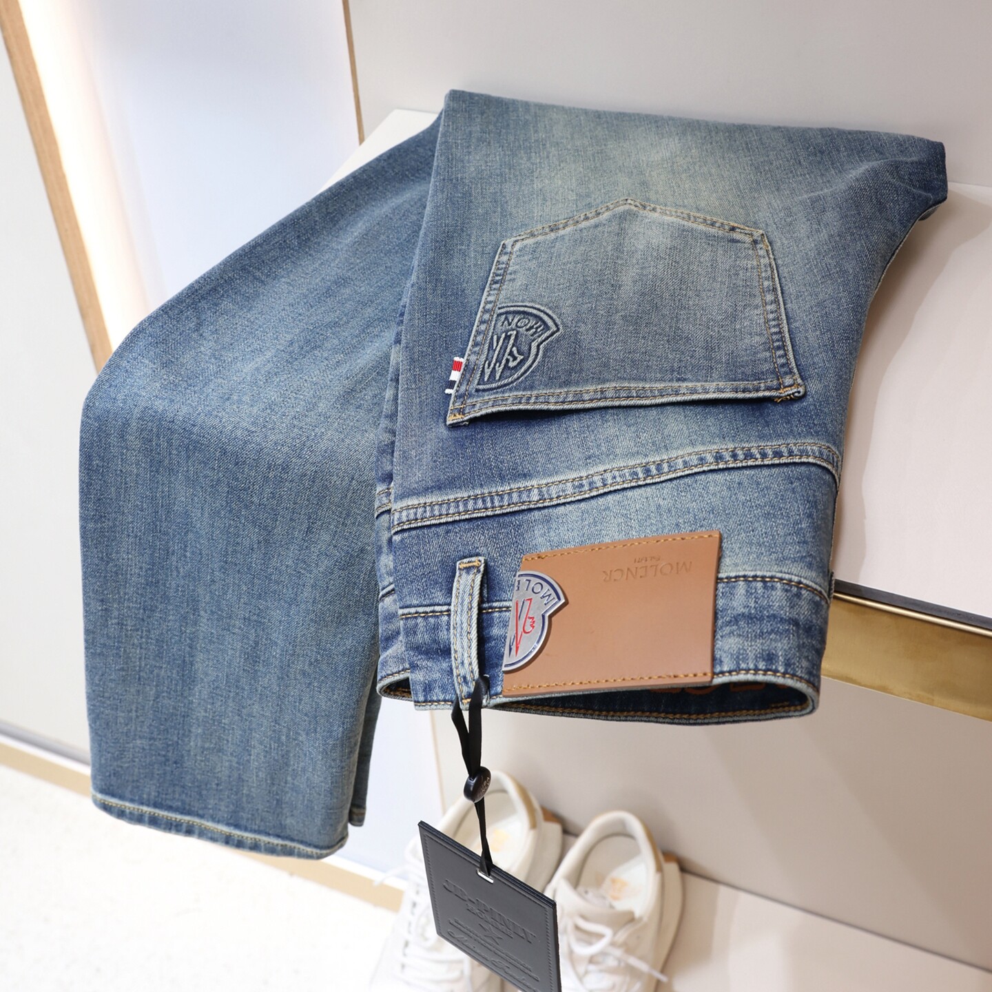 欧美风潮牌浅蓝色弹力修身牛仔裤男士春夏中腰水洗小直筒休闲裤子