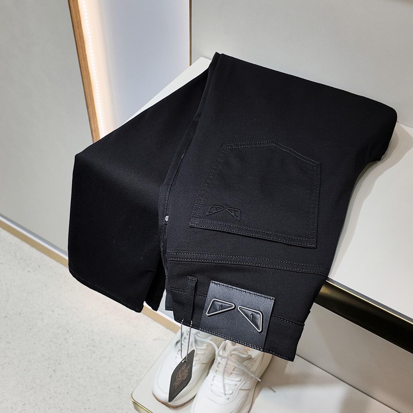 欧洲站春夏小怪兽黑色牛仔裤男士修身小直筒不褪色弹力薄款休闲裤