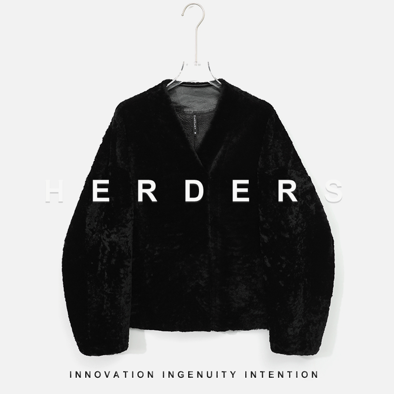 【刑康莉甄选】短款V领纽扣款皮毛一体外套 40517