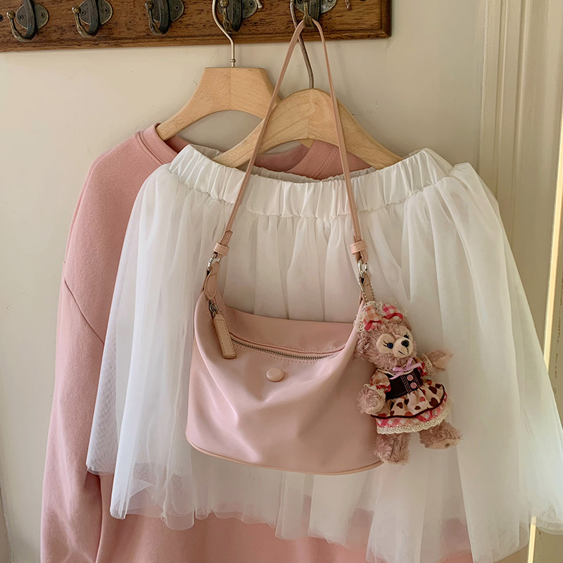 2025春夏轻便防水尼龙牛津布韩国ins同款饺子腋下单肩斜挎小包女