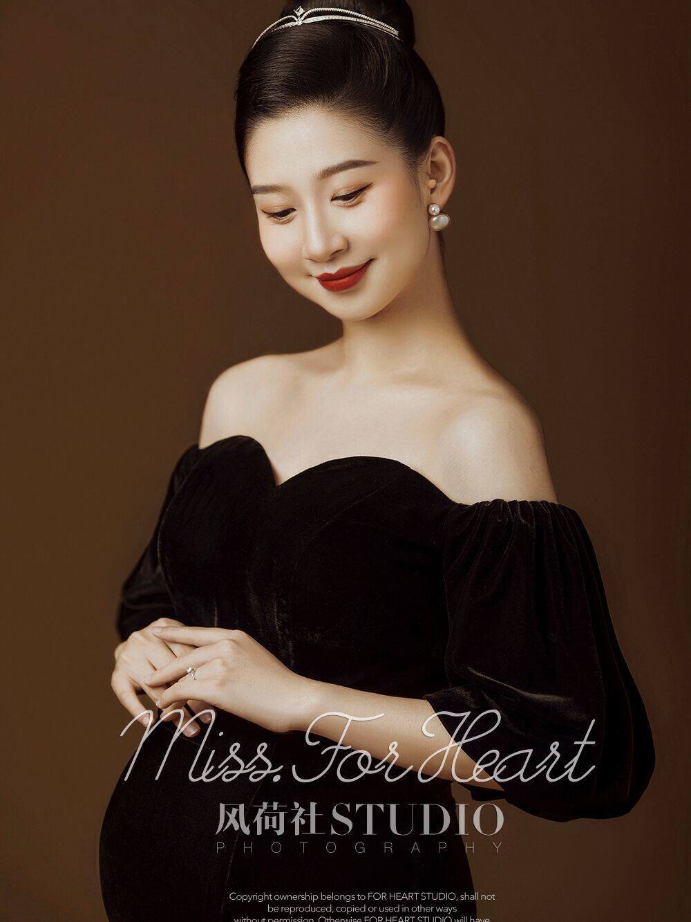 孕妇照衣服在家拍服装影楼新款孕妈咪自拍大肚艺术照孕妇照片孕装