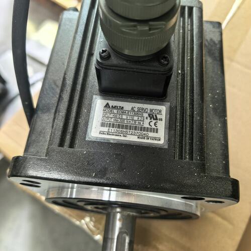 议价DELTAECMA-E1130CHS伺服电机，0.5KW可维修