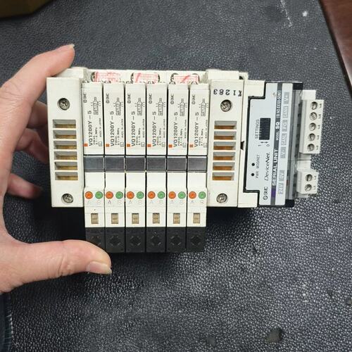 议价EX120-SDN1-X28模块，16点输，24V可维修