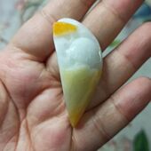 62缅甸天然翡翠吊坠烧黄翡飘花乘风破浪鱼牌卡50X21mm左右满 包邮