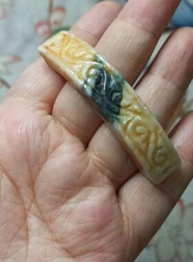 387缅甸天然翡翠手排雕刻件烧黄回纹手牌卡61X11mm左右瑕疵48包邮