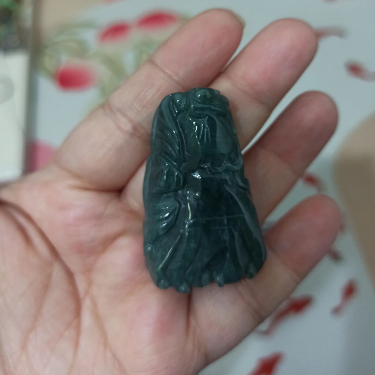 46天然翡翠飘花吊坠雕刻件手把件危料佛手人参人生如意卡46X29mm