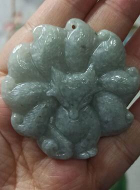 天然翡翠吊坠雕刻杂色飘花