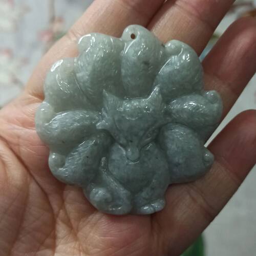 天然翡翠吊坠雕刻杂色飘花