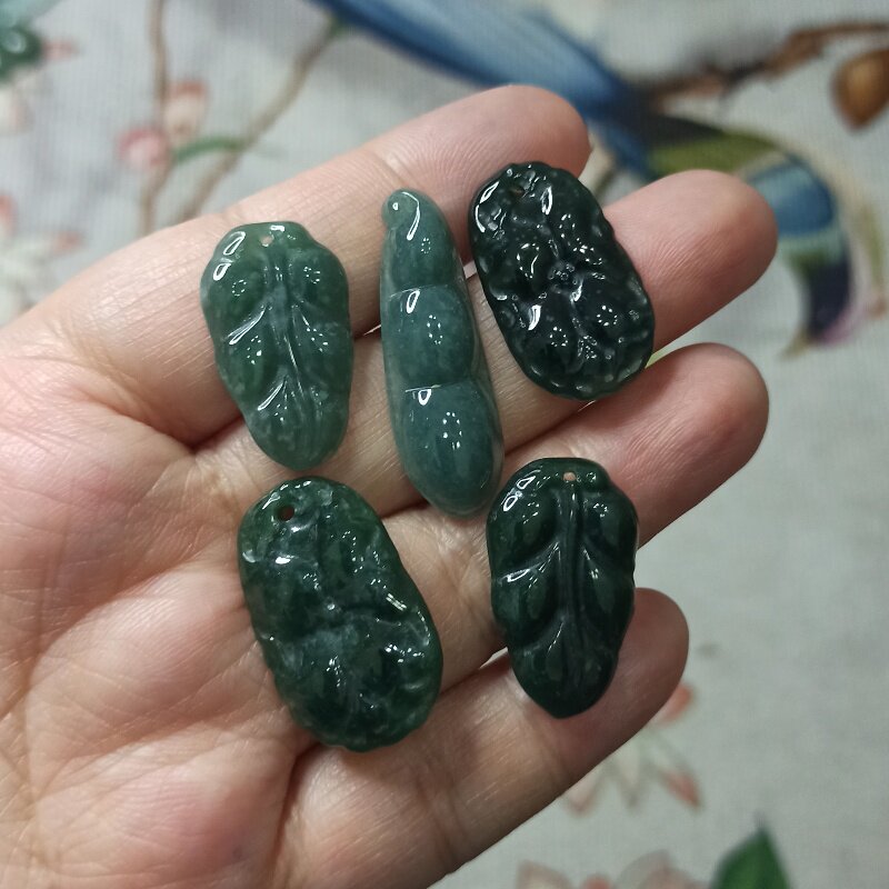 翡翠吊坠危料蓝水挂牌叶子等