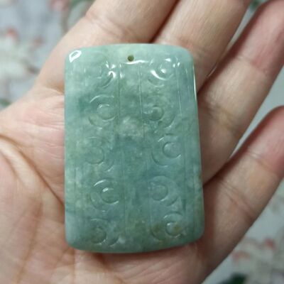 天然翡翠吊坠雕刻件双面雕
