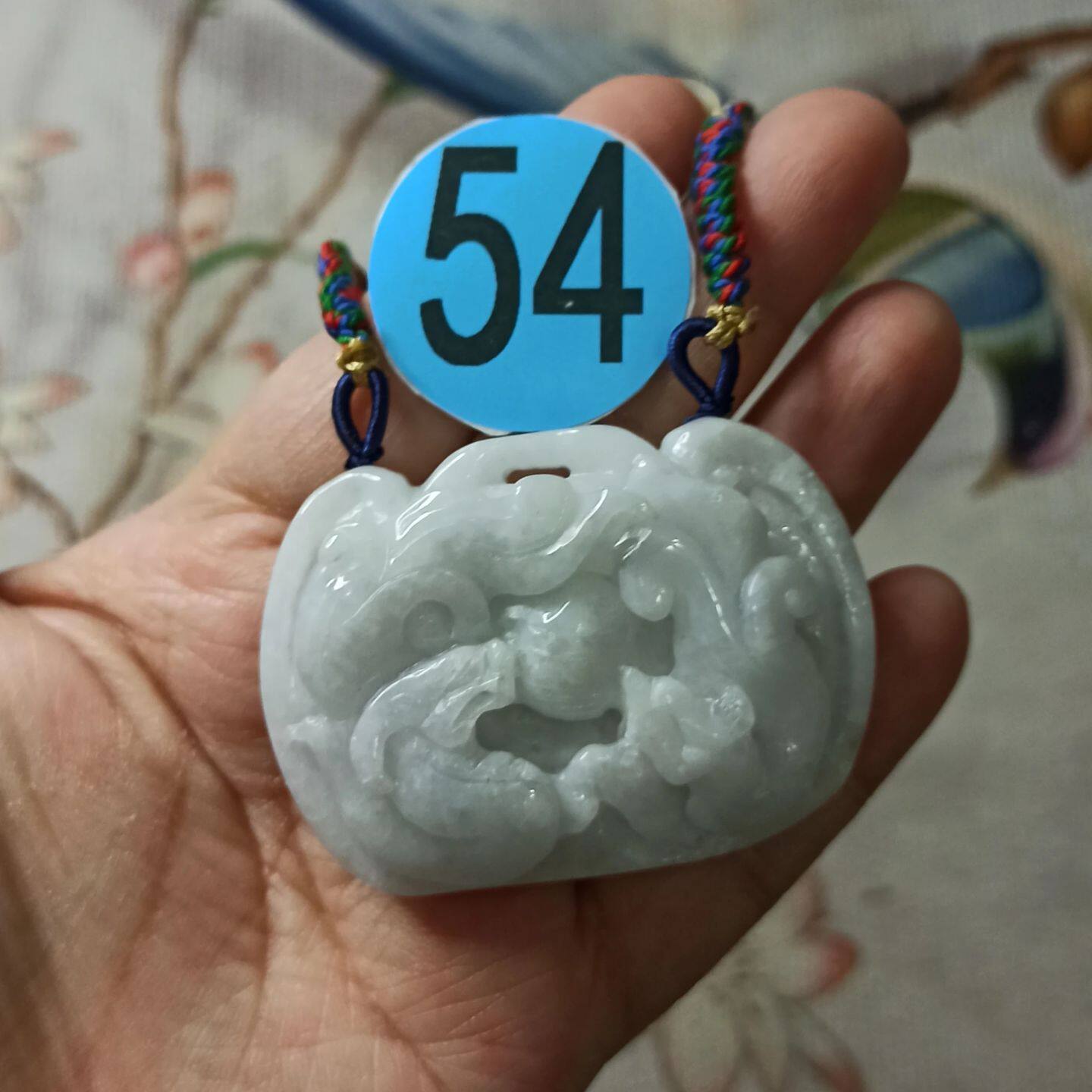 天然翡翠吊坠龙凤锁飘花手把件
