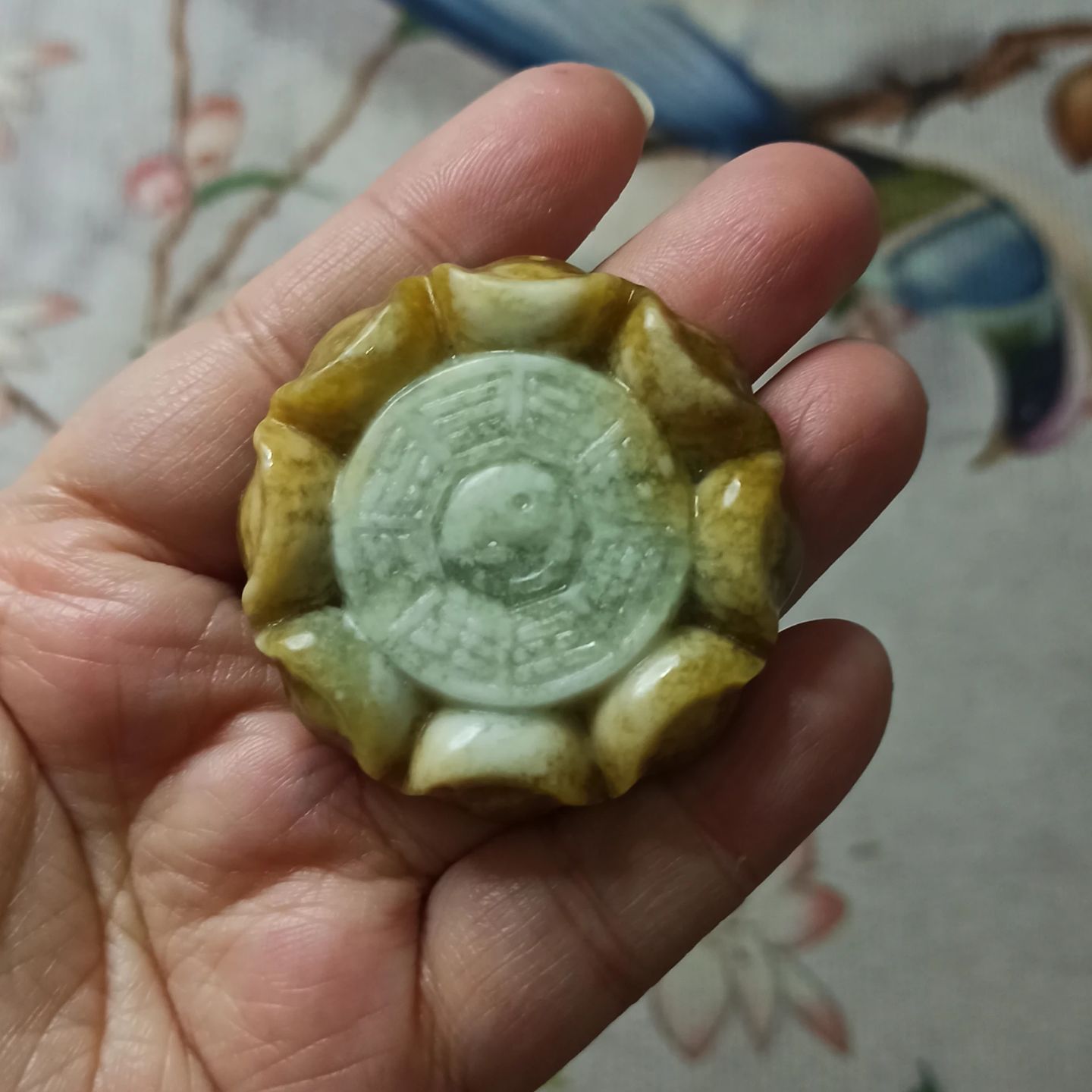 辽宁岫玉吊坠特色元宝八卦牌