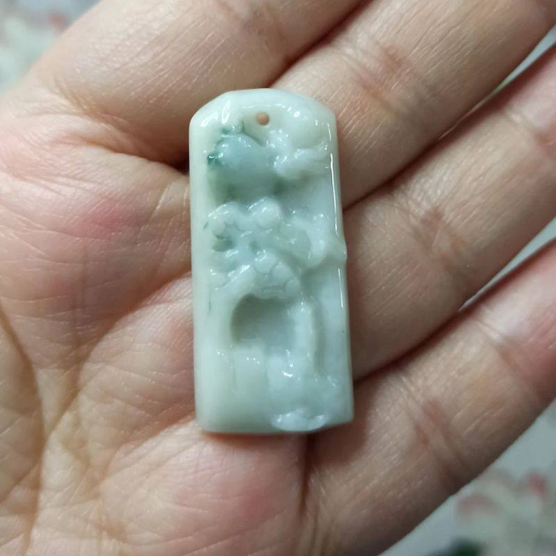 天然翡翠吊坠飘花山水牌