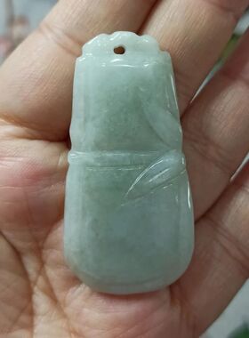 194缅甸天然翡翠竹节吊坠绿底飘花卡51X26mm左右雕刻件满48元包邮