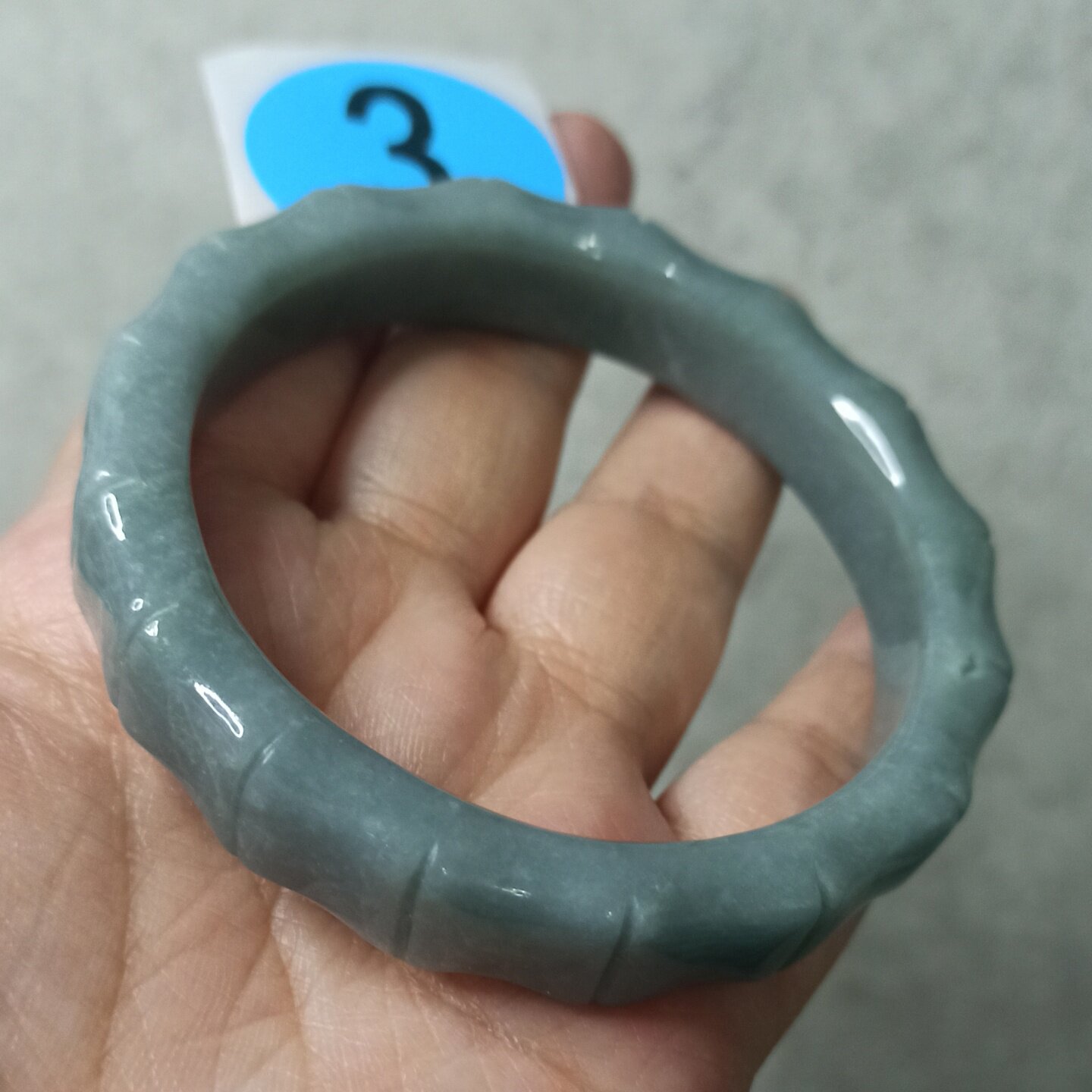 翡翠手镯危料蓝水圈口卡57mm