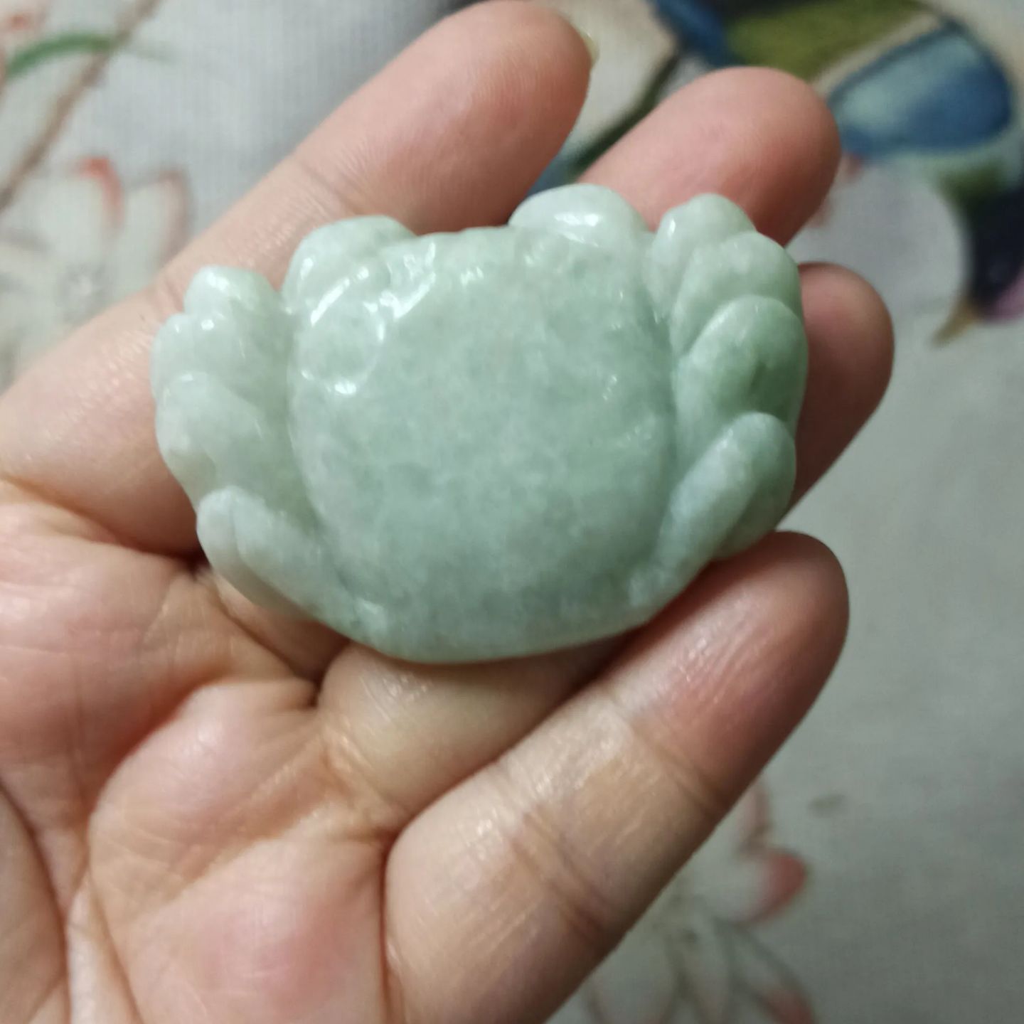 翡翠吊坠飘花八方来财螃蟹