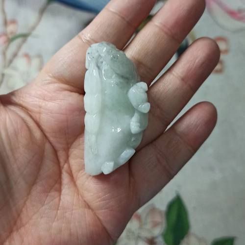 天然翡翠吊坠雕刻件手把件