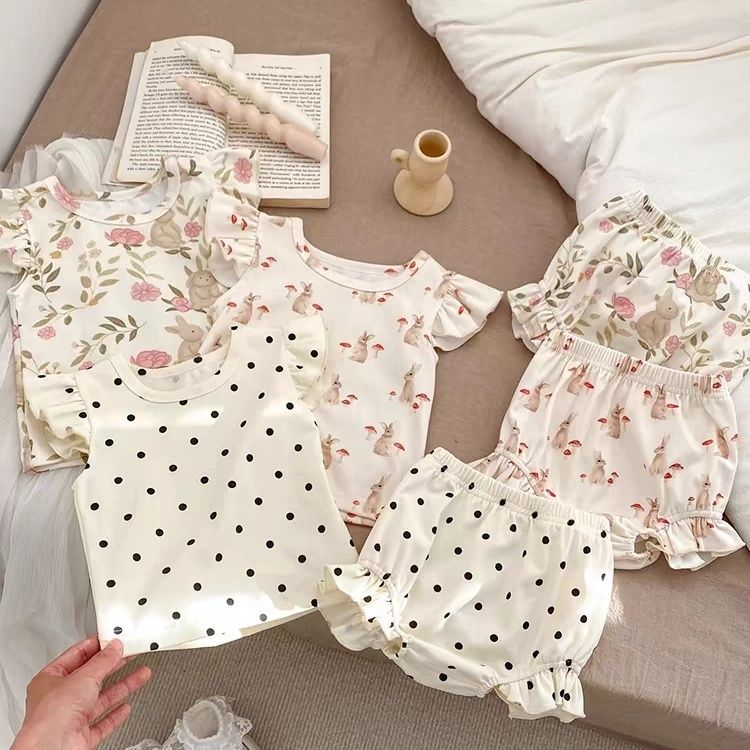 婴幼儿2025夏季套装印花飞袖上衣T恤花边短裤ins韩版女宝宝两件套