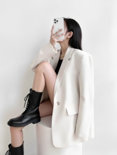 白色西装外套轻奢女夏季新款高级感气质金属扣全里衬宽松西服上衣