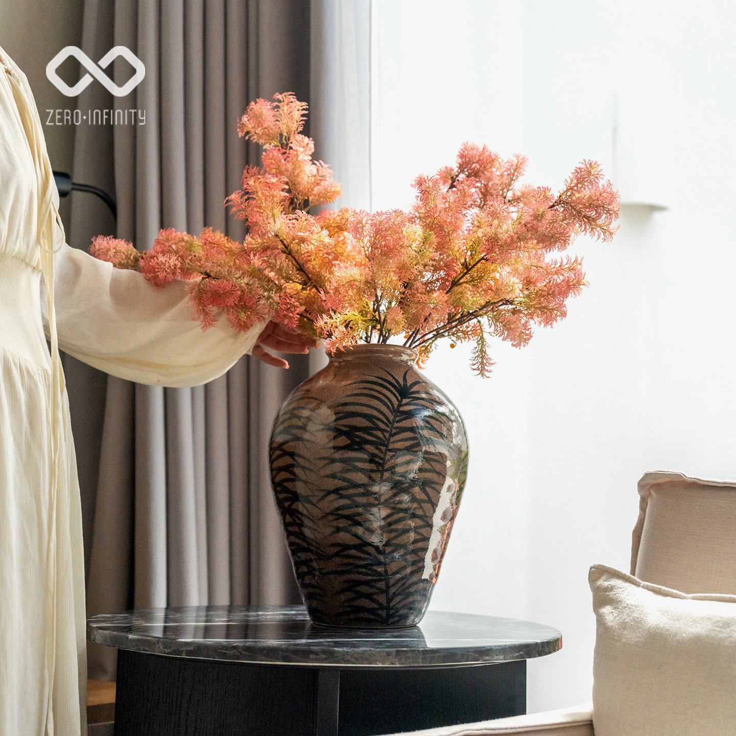 中古风手绘树叶纹陶花瓶摆件