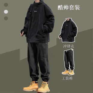 登山服黑武士冲锋衣男套装春秋美式潮牌连帽工装夹克男装一套搭配