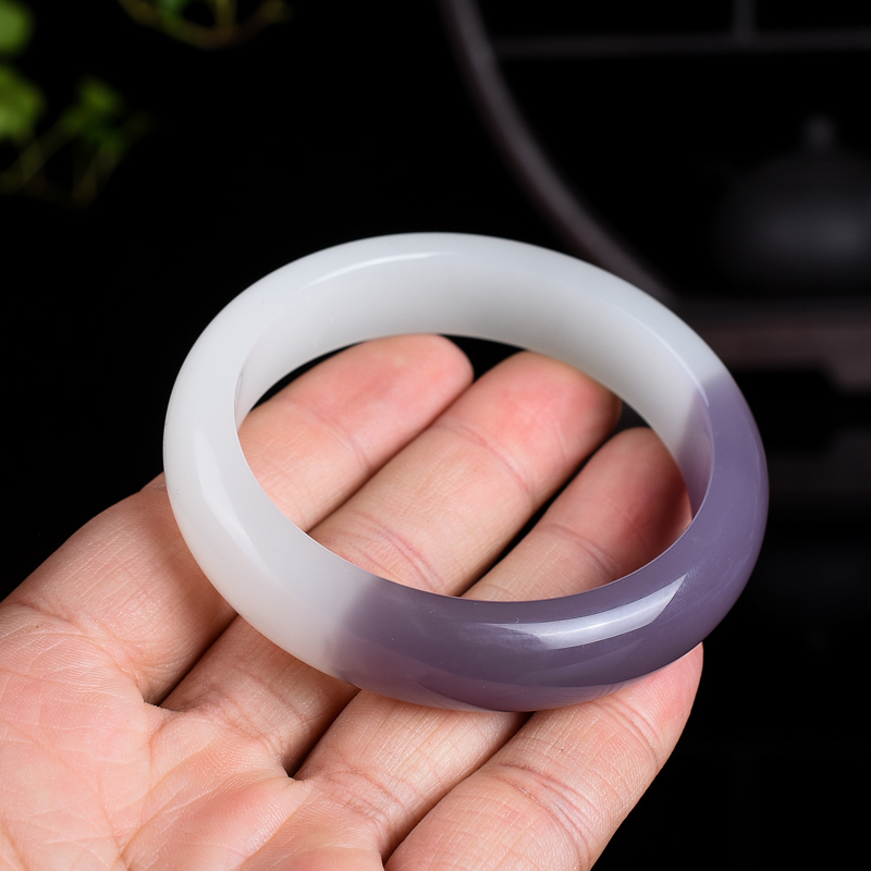 天然新疆和田玉昆仑山青海料烟紫色乌边白玉手镯宽条少女镯子手环