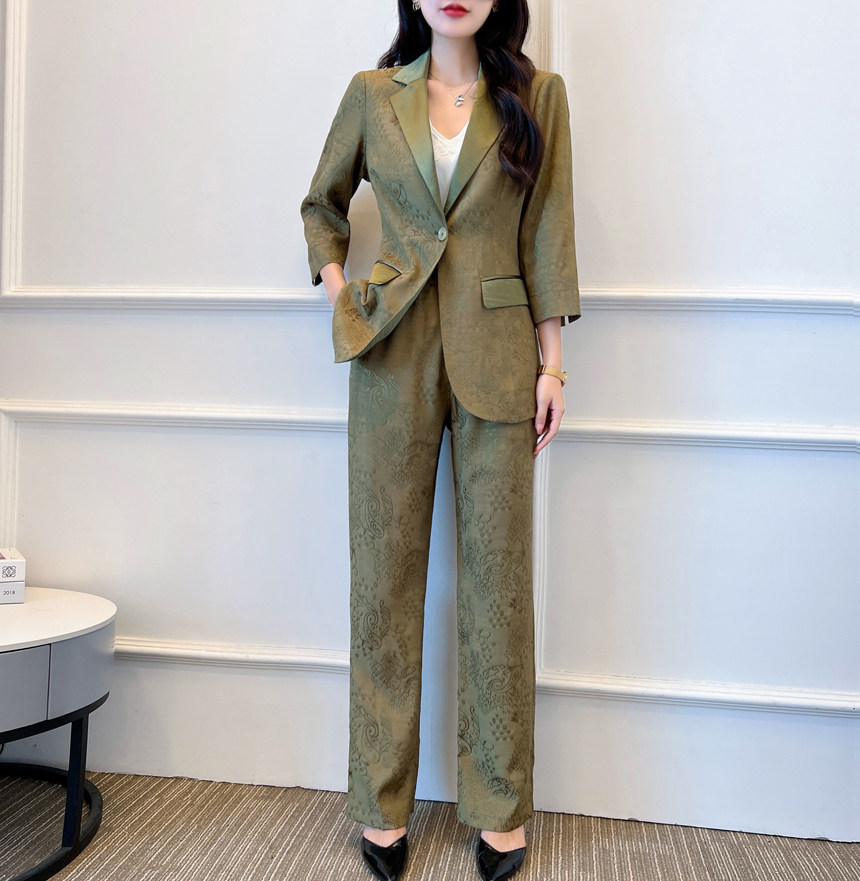 西装裤女2024春夏季高腰缎面薄款提花显瘦西裤胖mm职业西裤