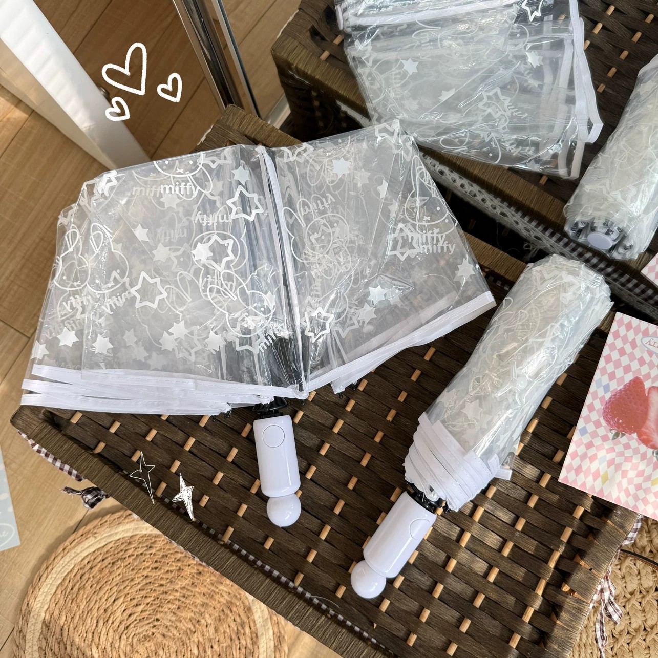 正版授权米菲兔全自动透明雨伞图片