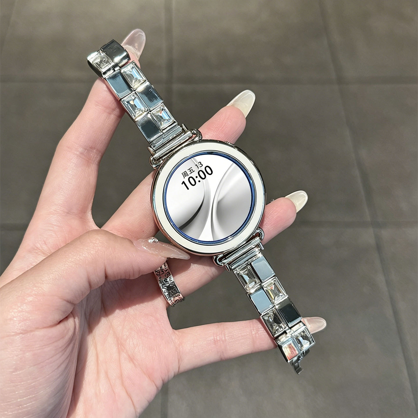 适用华为GT6手表带41mm锌合金冰块钻腕表带GT5运动watch5智能GT4女生3夏季watchgt5pro表链43mm高级感亮晶晶