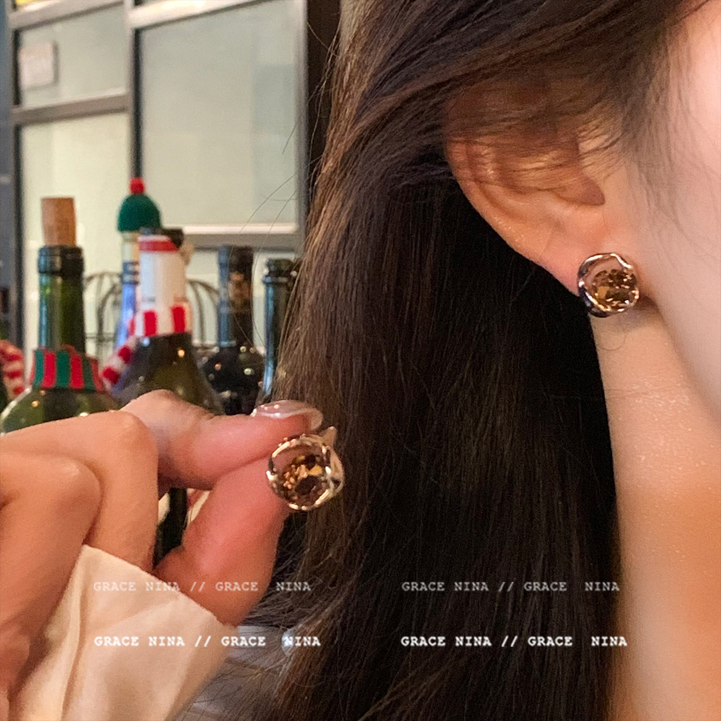 美拉德复古咖色肌理水钻小众设计耳钉女小巧精致耳饰2026新款爆款