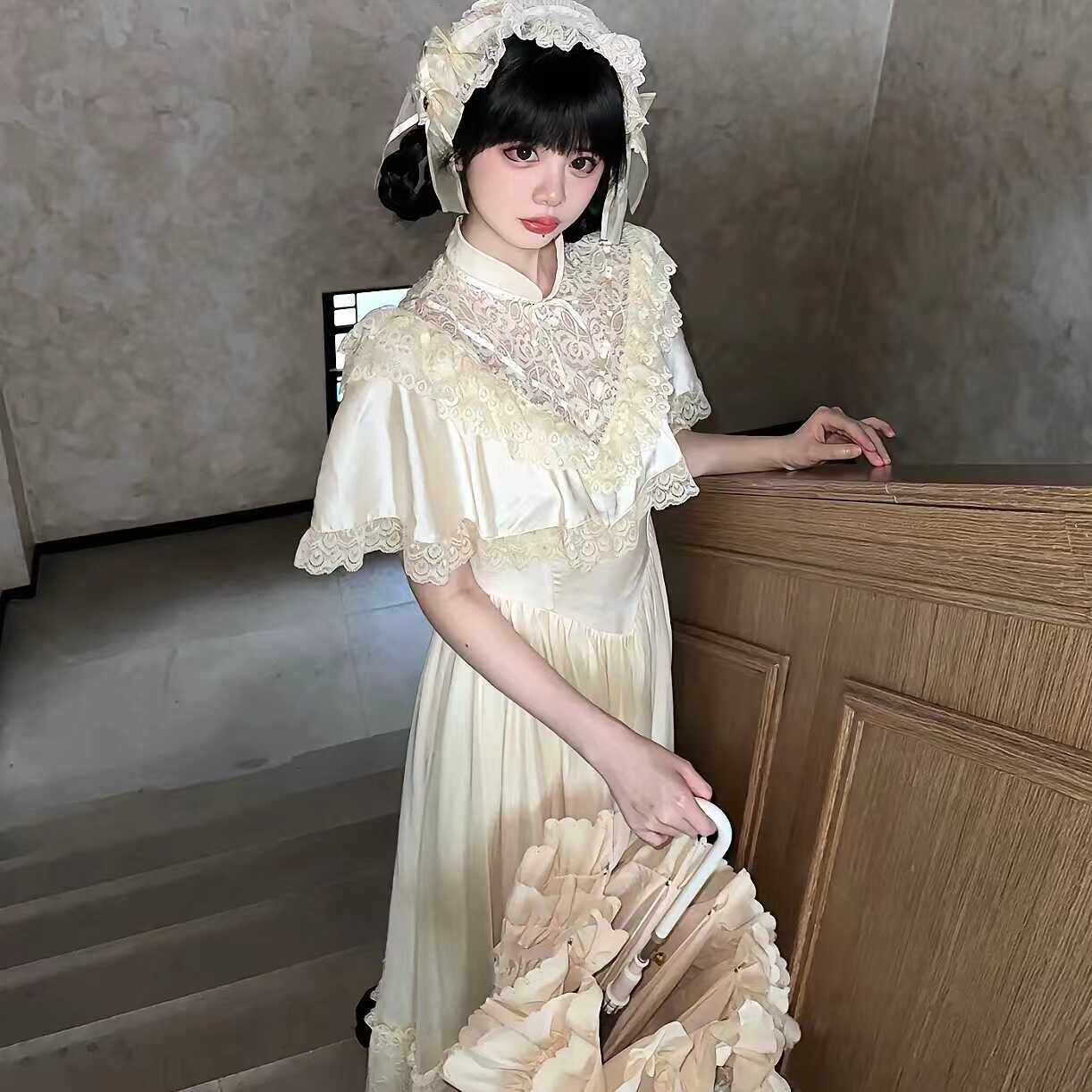 留洋千金大小姐复古婚纱优雅高贵白色泡泡袖连衣裙洋装甜美公主裙图片