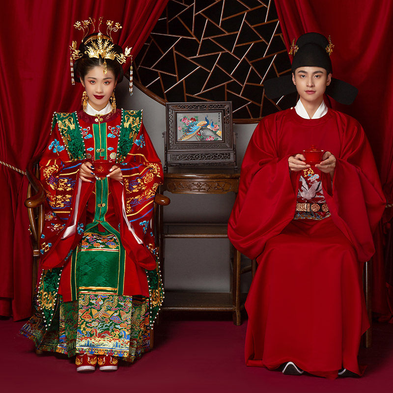 明制凤冠霞帔,明制婚服,明制婚服凤冠霞帔_大山谷图库