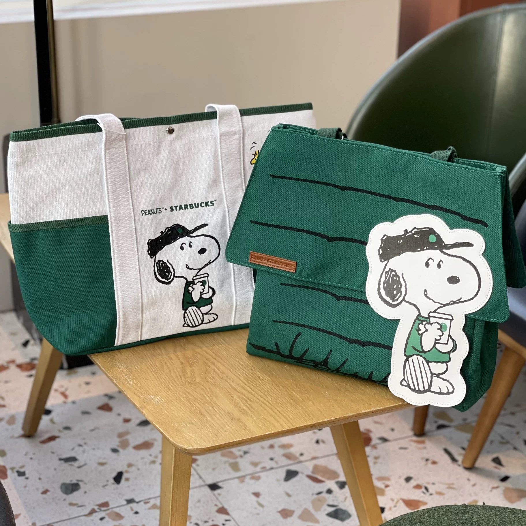 星巴克史努比联名托特包