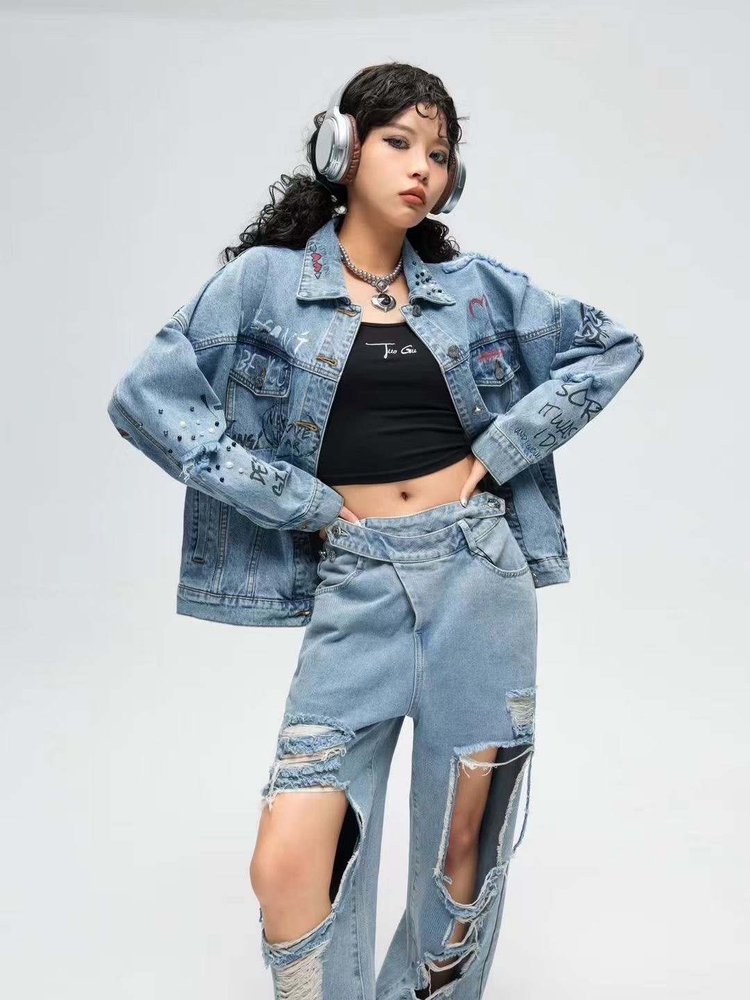 拓谷涂鸦牛仔外套女2024春季美式街头破洞水洗牛仔夹克女C40026