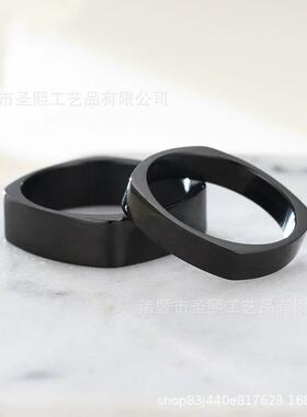圣熙跨境钛钢情侣戒指方形孔戒个性简约黑色戒指黑色小方戒