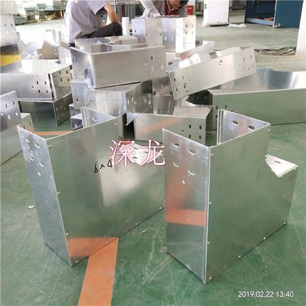 厂家桥架电线f线槽200x100镀锌桥架4150x1e00铝合金属喷塑线槽不