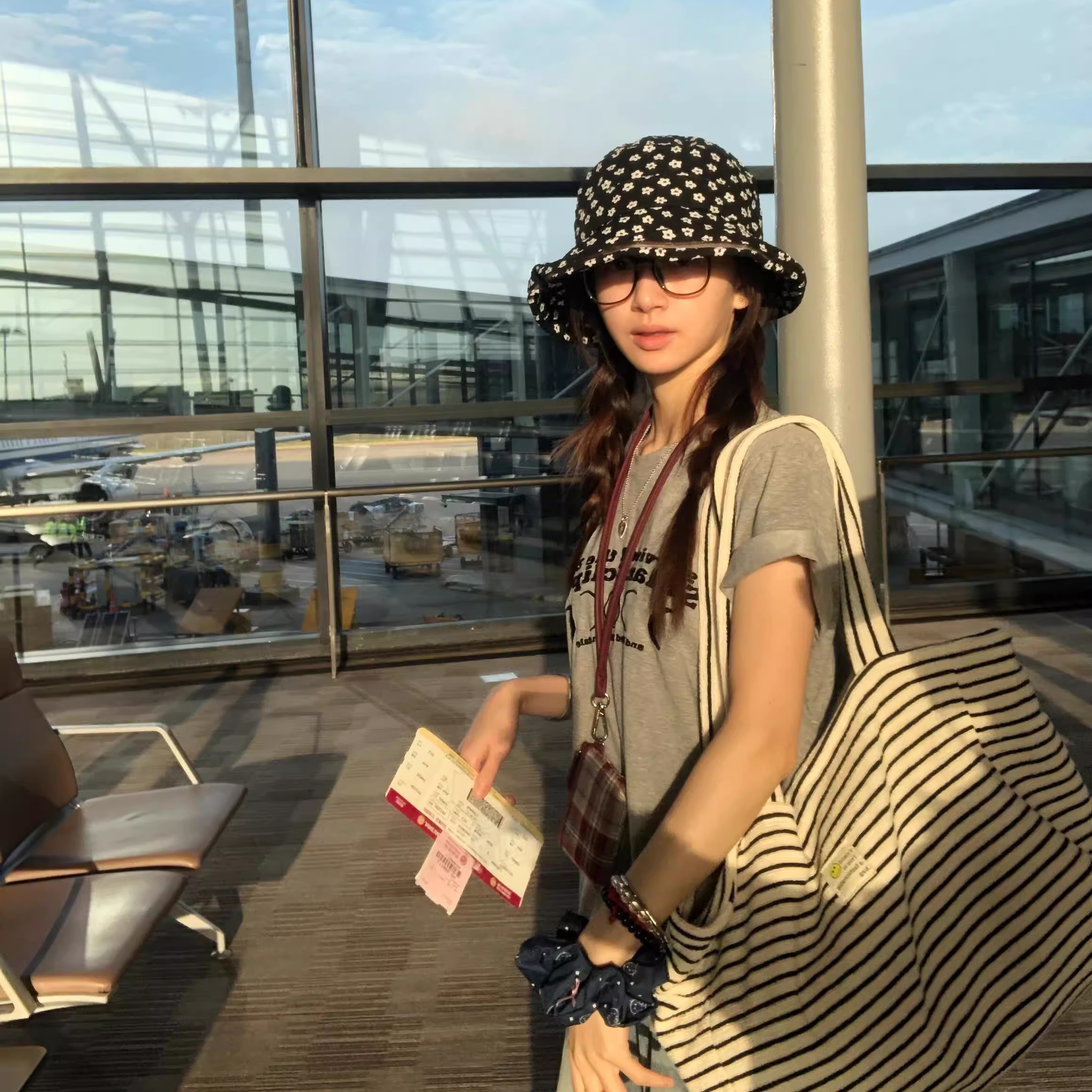 “素颜神器”碎花渔夫帽女大头围