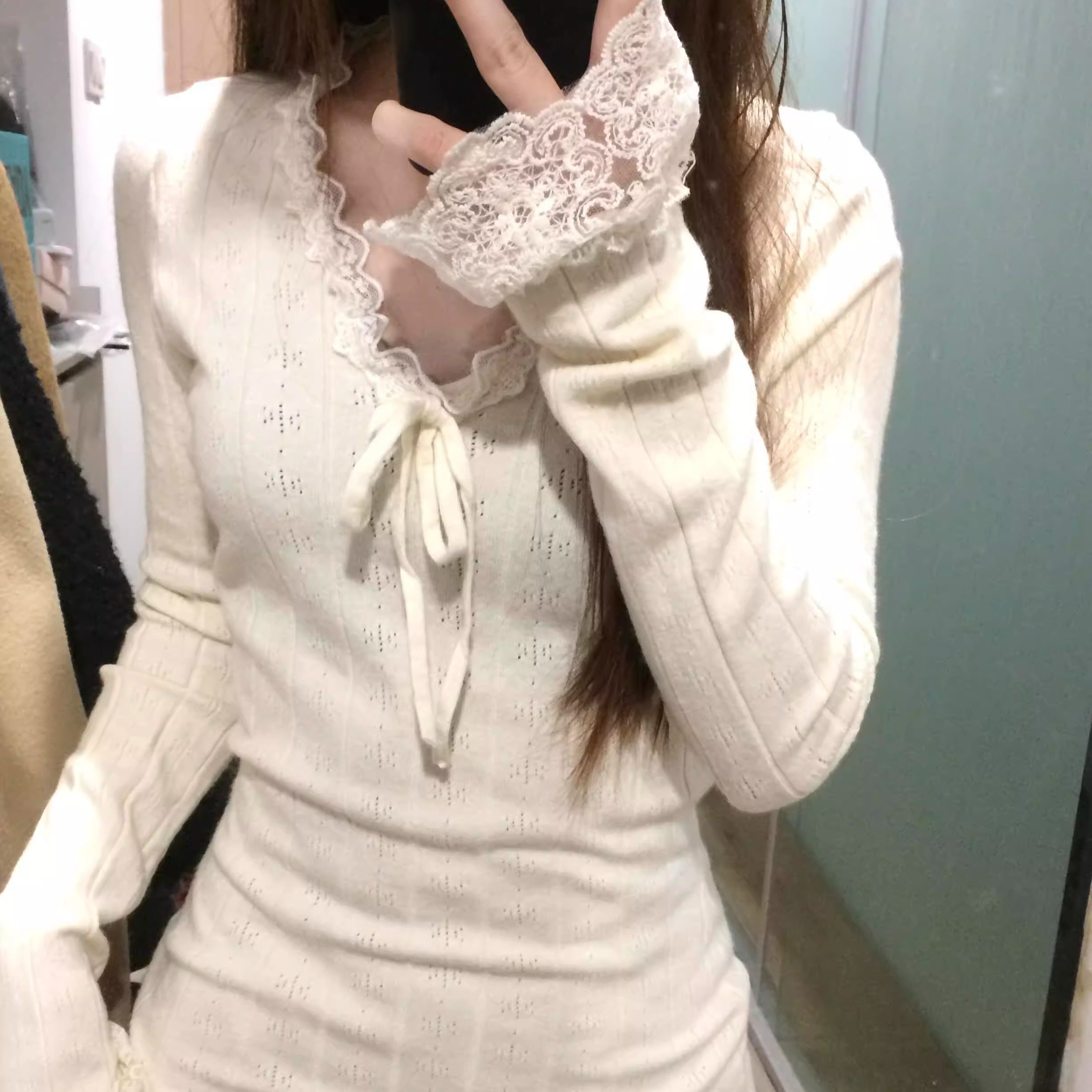 打底针织衫女秋冬季穿搭蕾丝内搭上衣韩系v领修身显瘦长袖毛衣ins,女装/女士精品,毛针织衫,淘宝优惠券,粉丝福利购,淘宝优惠卷