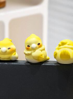 治愈系小鸟桌面趴趴摆件打工人桌面显示屏装饰品陪伴桌宠挂件礼物