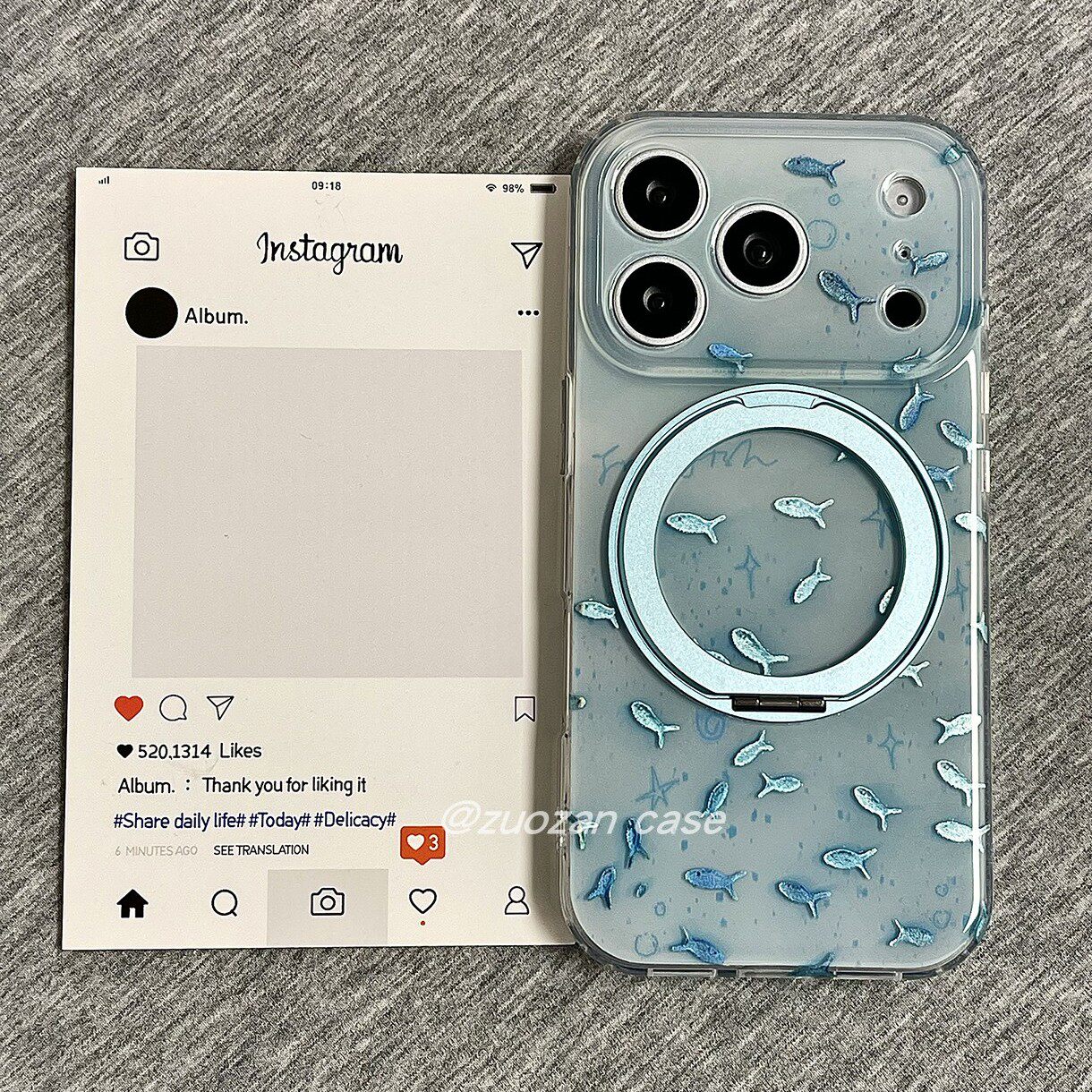 360旋转一体支点壳适用苹果17promax手机壳iphone16pro韩风蓝底鎏金小鱼15pm折叠支架14新款13全包防摔保护套