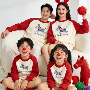 过年全家福衣服马年红色喜庆新中式拍照拜年服装新年一家人亲子装