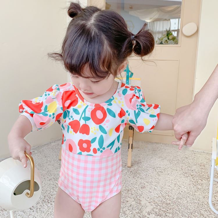 小月龄泳衣男女宝宝一岁可爱风防晒透气速干夏季连体新生婴儿泳装