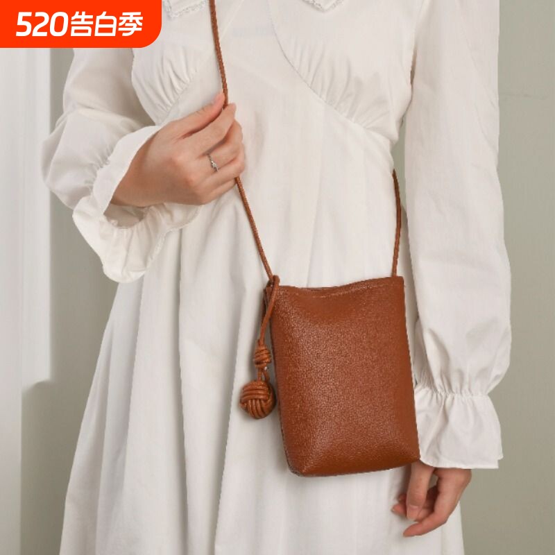 手机包女斜挎2026新款小包高级感现金大容量小巧轻便夏季真皮质感