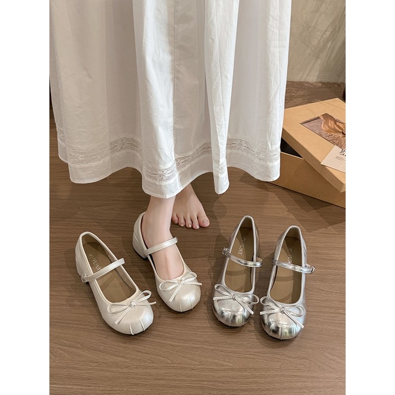 法式温柔仙女风玛丽珍鞋女2025秋季新款粗跟 jk单鞋配裙子小皮