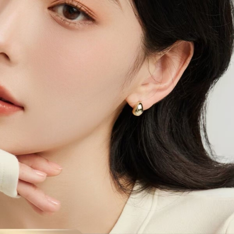 金银豆豆耳钉女气质小众高级感耳环2025新款爆款轻奢银针耳饰水滴